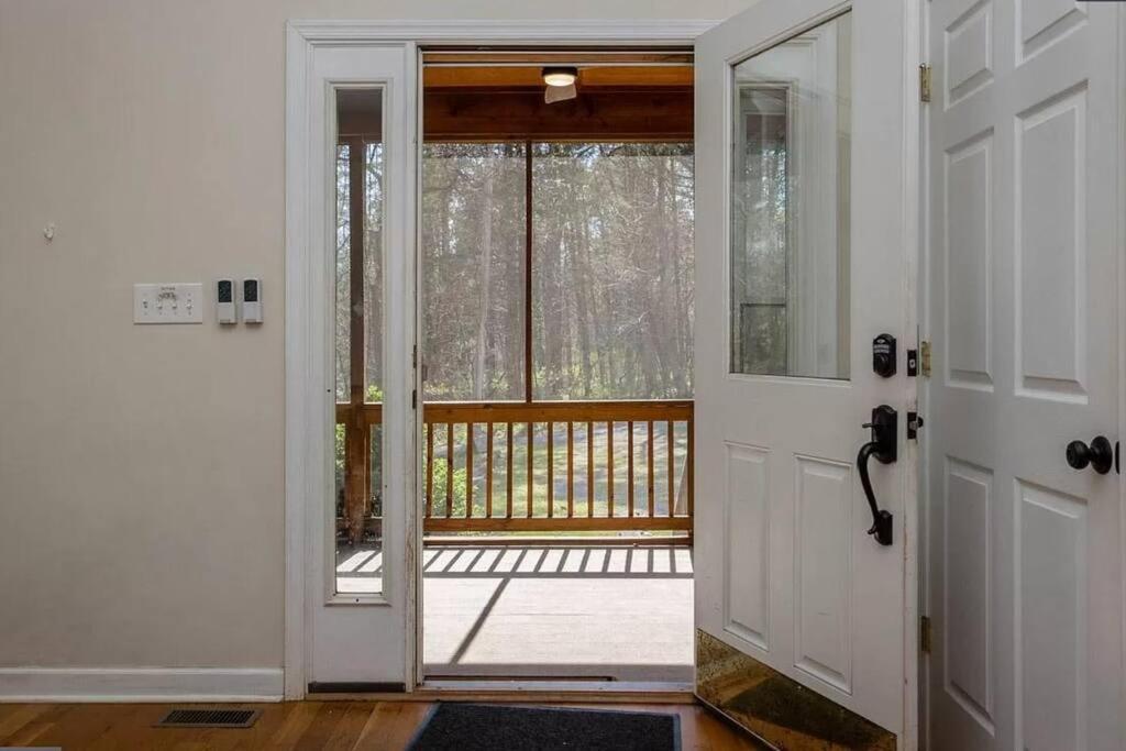 Cozy Cabin W/ Indoor Fireplace & Tranquil Views Luray Exteriör bild